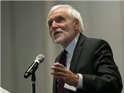 Drummond Rennie: Gìn giữ tính chính trực trong xuất bản y khoa