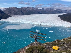 Những con sóng vô hình đang “gặm nhấm” các sông băng ở Greenland