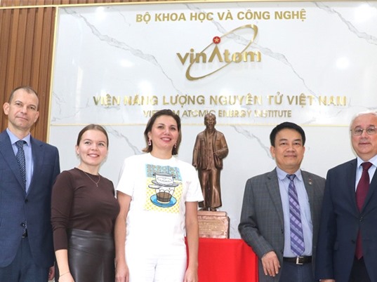 Viện NLNT Việt Nam trao đổi hợp tác với đoàn công tác ĐH Năng lượng Moscow và ĐH KAZAN